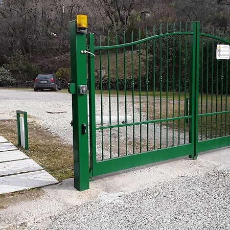 Christina's Torri Del Benaco