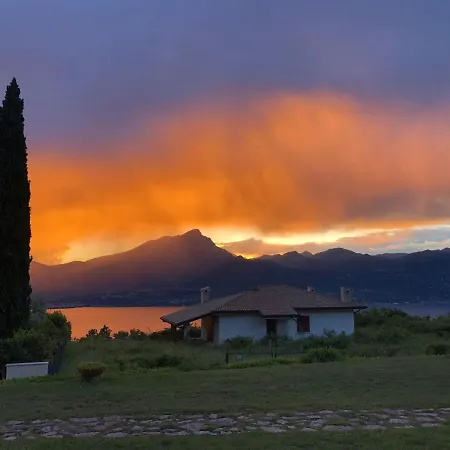 Christina's Torri Del Benaco